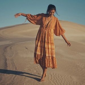 SPELL Utopia Short Sleeve Midi Dress in Cinnamon NWOT Size XXS